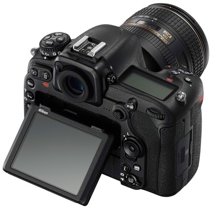 bythom nikon d500 back angle