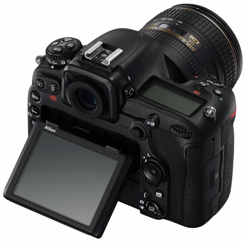 bythom nikon d500 back angle